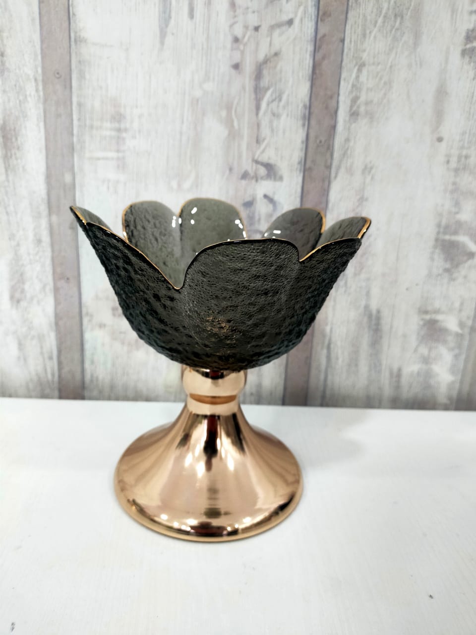 Bonbonnière en verre avec support doré 4-40-32/33