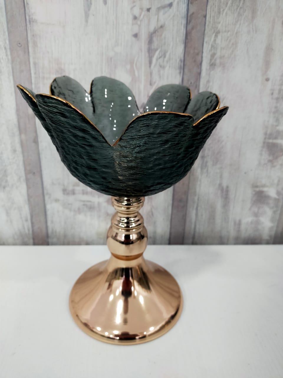 Bonbonnière en verre avec support doré 4-40-32/33